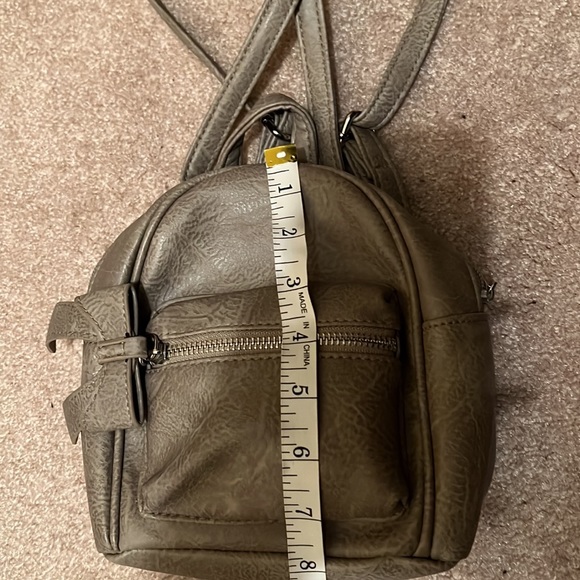 Mini backpack 🎒 - Picture 5 of 6